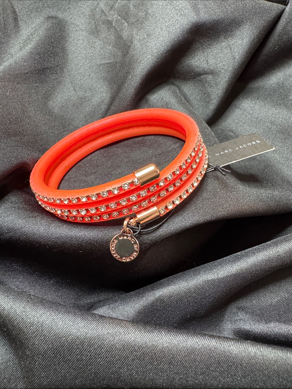 NWT Marc Jacobs Coral Pink Crystal Wrap Bracelet with Gold-Tone Charm